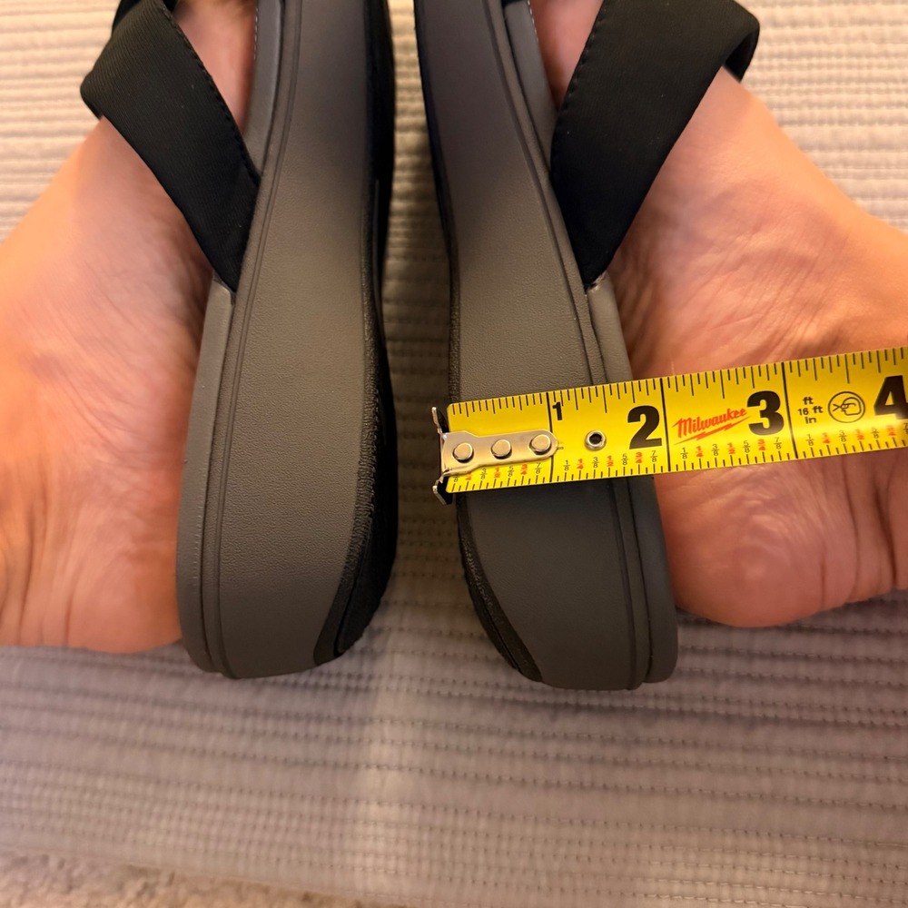 NEW Clarks Women's Cloudsteppers Arla Glison Black Wedge Thong Sandals Size 11W - Picture 6 of 8